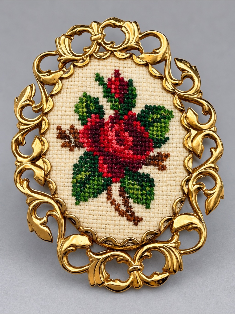 Vintage  Floral Needlepoint Brooch - Red & Green Rose #cz605